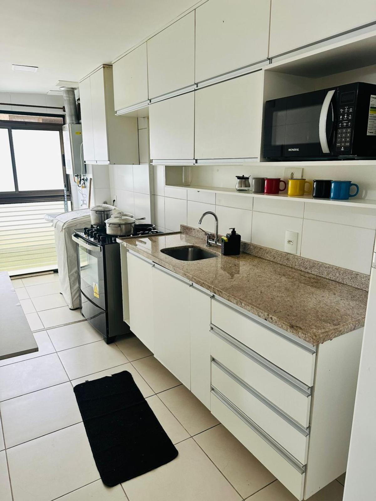 Lindo Beira Mar Em Com Piscina Apartamento